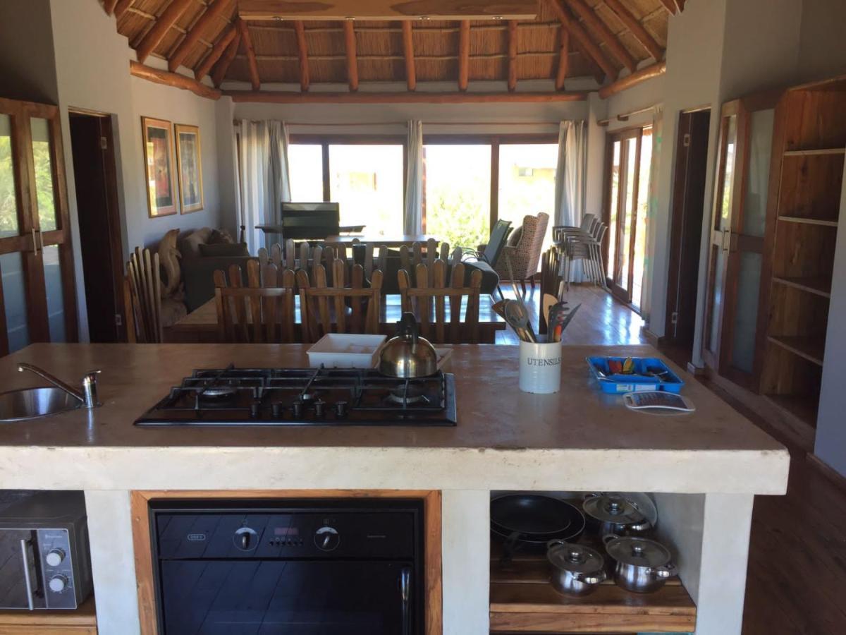 Eclectic Beach Retreat Cabo Nhamua Luaran gambar