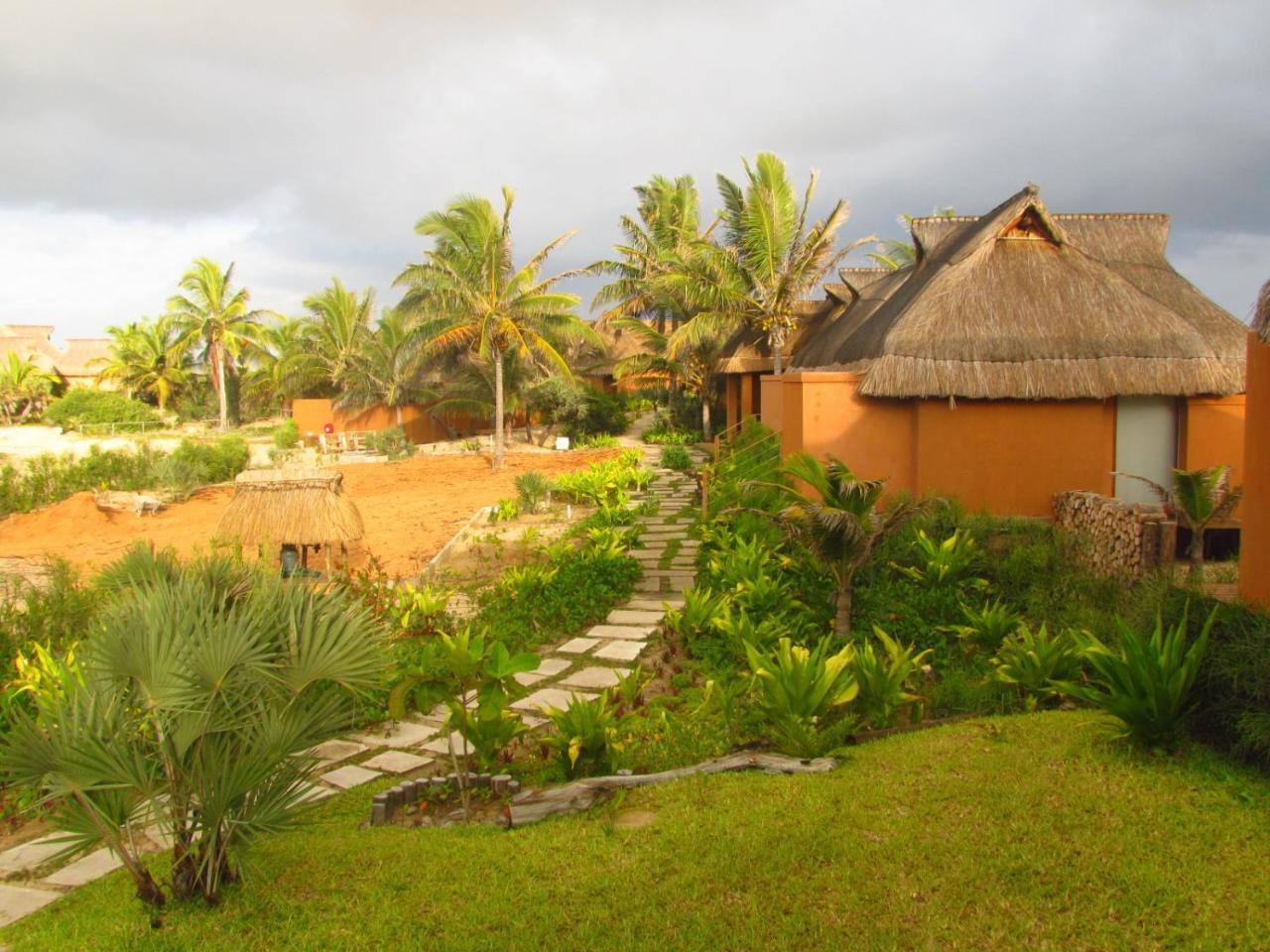 Eclectic Beach Retreat Cabo Nhamua Luaran gambar