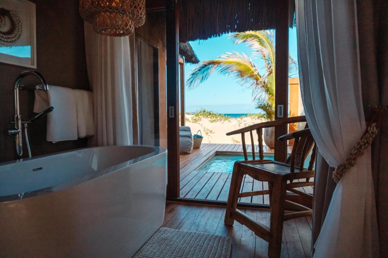 Eclectic Beach Retreat Cabo Nhamua Luaran gambar